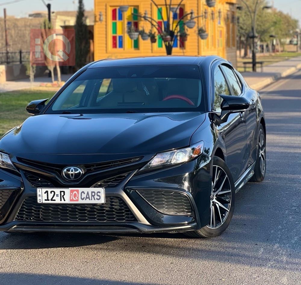 تۆیۆتا کامری